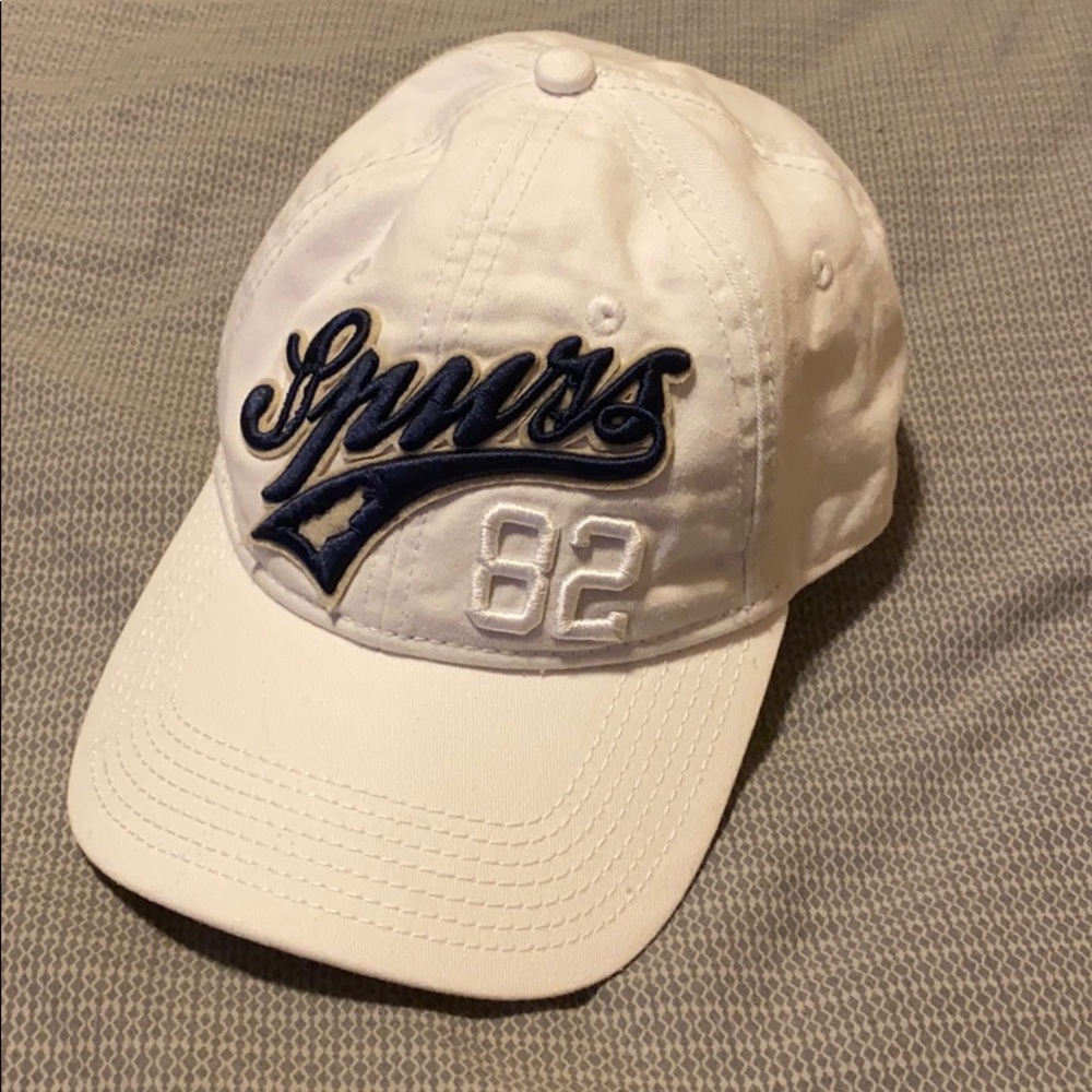 Tottenham Hotspurs Embroidered Baseball Cap